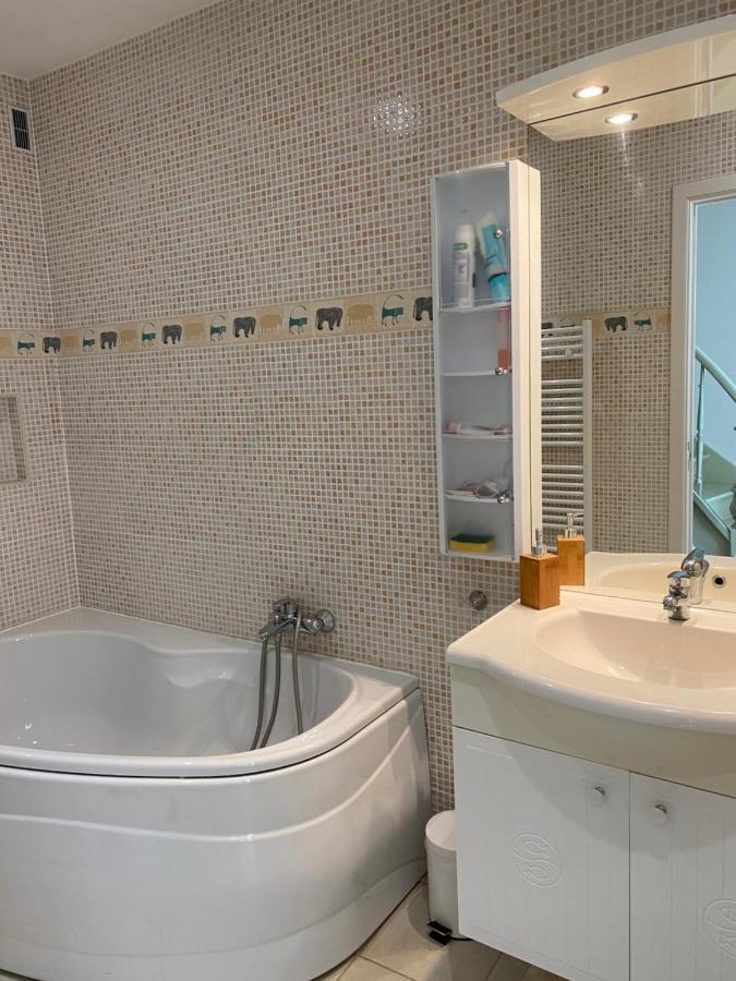 Vikarti Stay, A Lovely House With Incredible View Dinant Ngoại thất bức ảnh